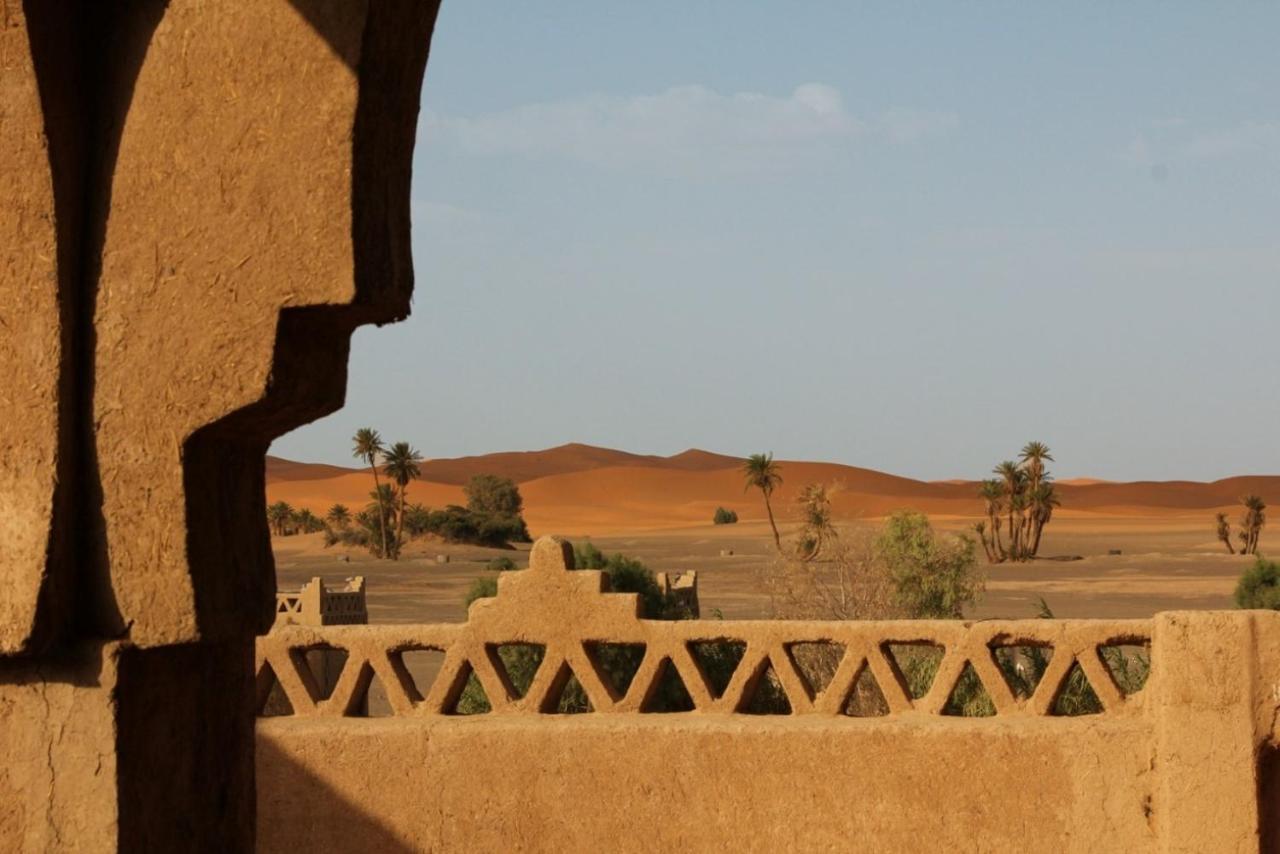 Nasser Palace Hotel & Bivouacs Merzouga Bagian luar foto